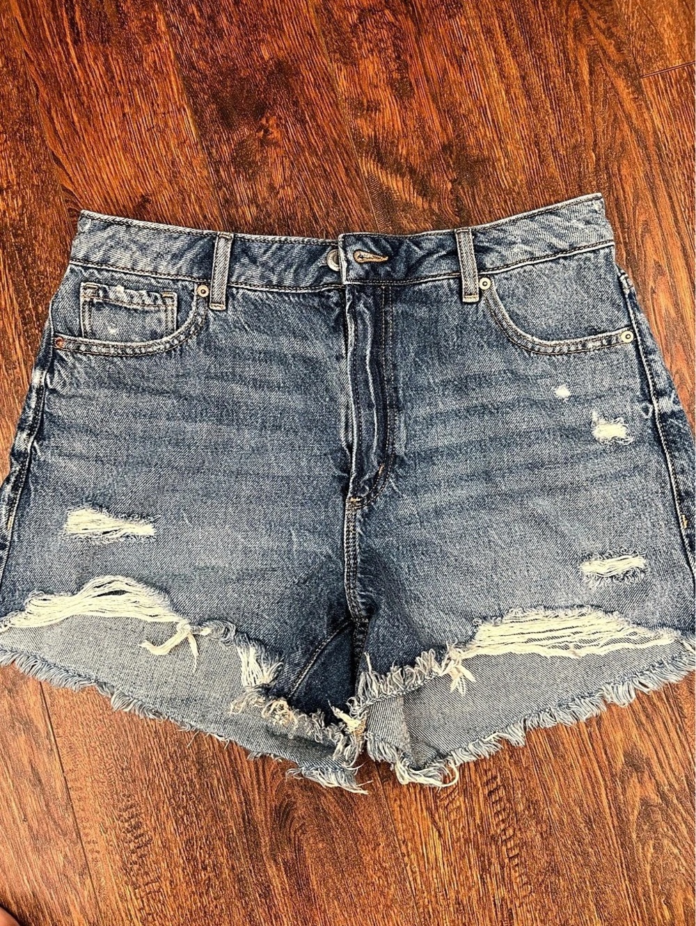 Dynamite Denim Claudia Distressed Denim Shorts in Blue Size 8